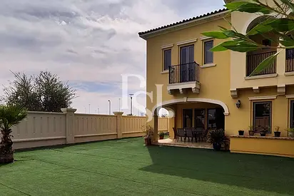 Corner 4BR+Maids | Duplex Huge Plot | Vacant