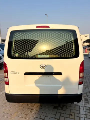 2013 Toyota HIACE — фото 6