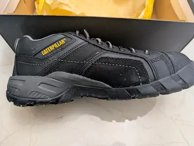 SAFETY SHOES-CAT Composite Toe