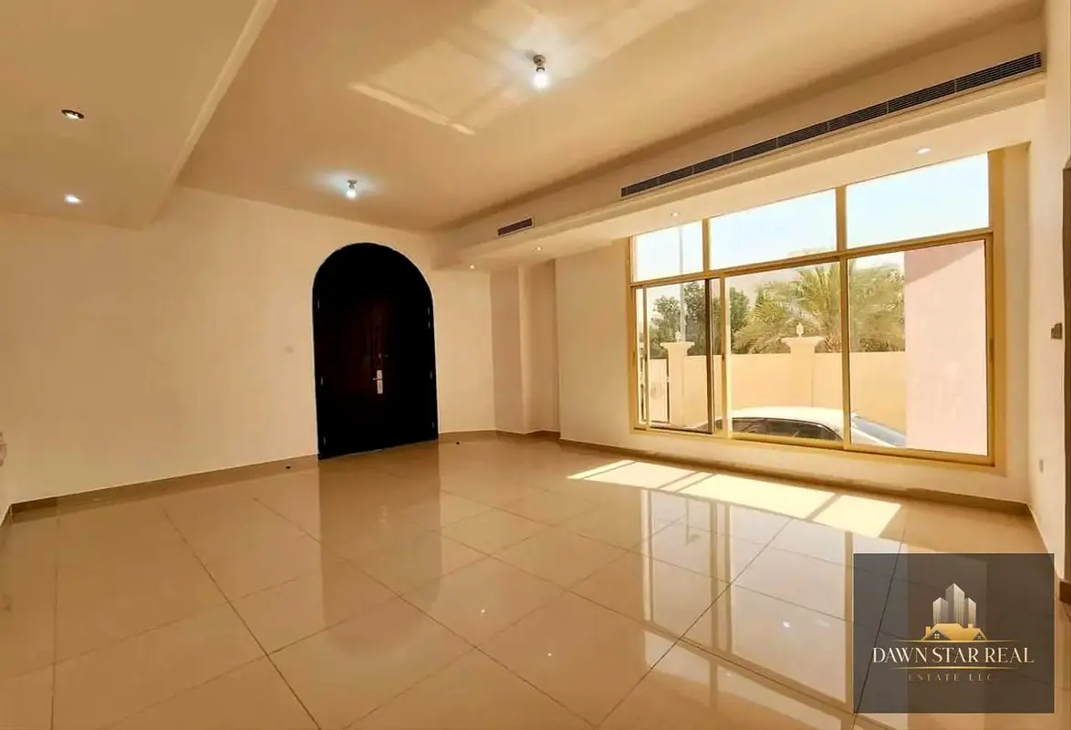 PRIVATE ENTRENCE BRAND NEW STUDIO !! EUROPEAN CONNUNITY !! GOOD KITCHEN INKCA