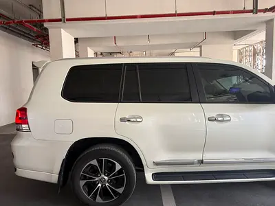 2015 Toyota LAND CRUISER photo 10