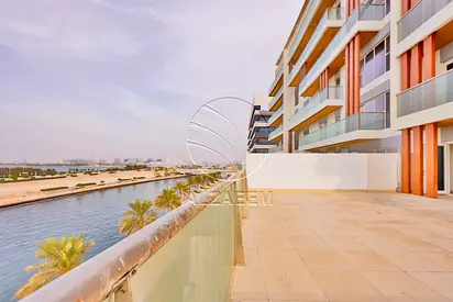 Corner 2BR+M | Up to 4 Payments | Sea View