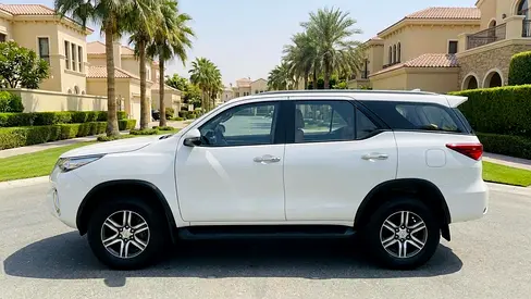 2023 Toyota FORTUNER 照片 3