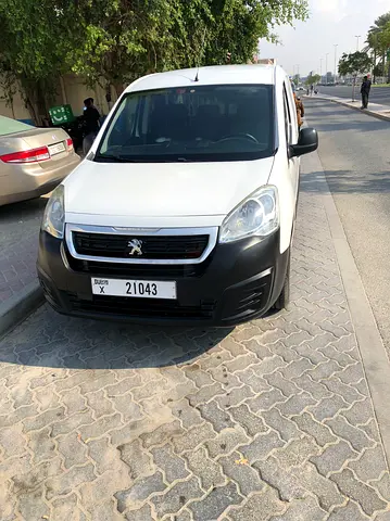 Peugeot Partner 2019 Van Short Body GCC Specs