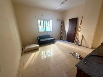 SPACIOUS STUDIO AL NABBA ONLY FOR FAMLIYS OR COUPLE AND SINGLE CENTRAL AC END GAS OUTSIDE LANDFREE