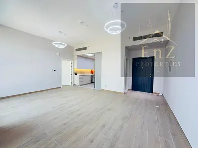 Spacious 1BR | Prime Business Bay | Unfurnished