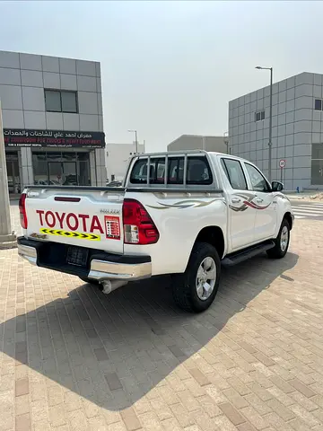 2025 Toyota HILUX 照片 4