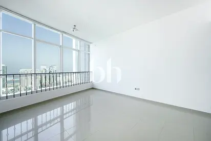 Spacious Studio | Waterfront Views | Unfurnished