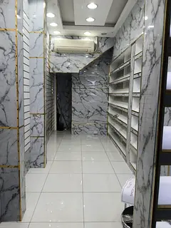 SHOP FOR RENT