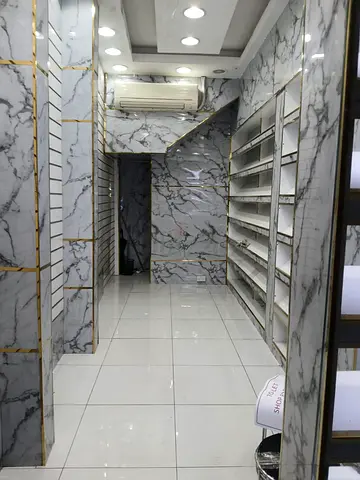 SHOP FOR RENT