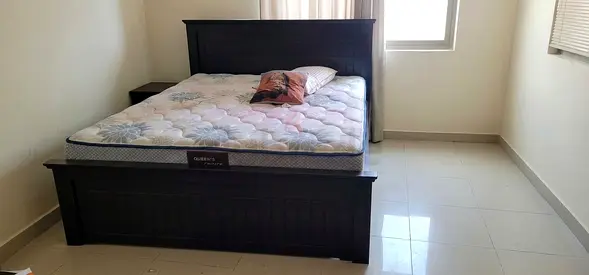 Wooden Queen Size Double Bed with Mattress
