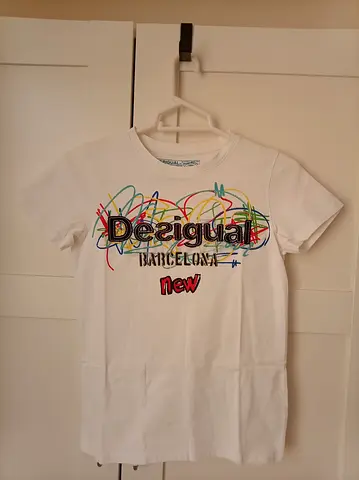 Desigual white Barcelona Graphic T‑Shirt - Size M/11-12 years (Like New)