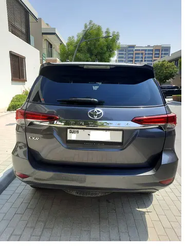 2019 Toyota FORTUNER 照片 7