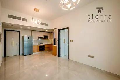 High-Floor 1BR | Skyline & Marina Views | Skyz by Danube