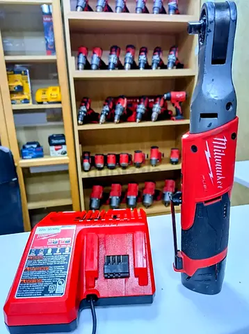MILWAUKEE ANGEL RATCHET 12V B.L