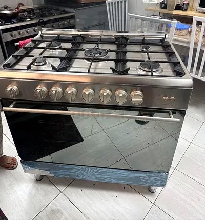 Ariston gas cooker 90x60cm