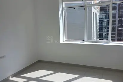 Spacious 2BR | Higher Floor | Community View