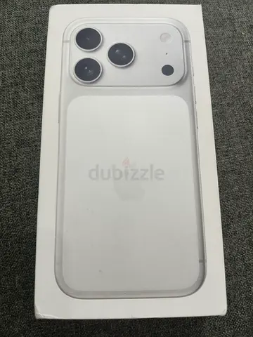Sealed Apple iPhone (white) in original box - unused