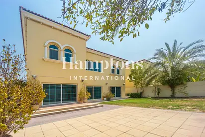 Renovated I Spacious I Ready to move