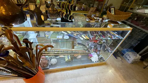 Glass showcases x 2 pieces