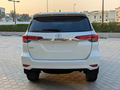2017 Toyota FORTUNER — фото 8