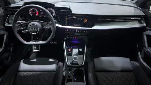 صورة 7 لـ 2023 AUDI S3