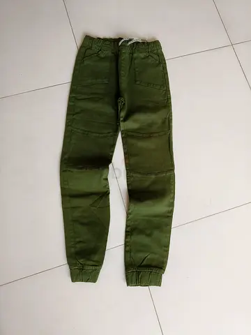 Junior brand New track pant for kids,size 9/10 year