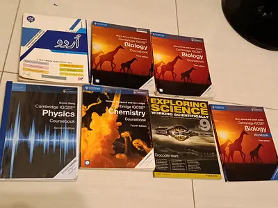 Cambridge IGCSE Science and Biology/Physics/Chemistry coursebooks + Workbooks (used)