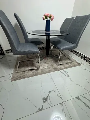 PRICE DROP !!! dinning table with chairs- URGENT DISPOSAL