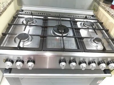 Stainless Steel 5-Burner Gas Cooker with Oven - Good Working Condition