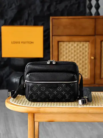 Louis Vuitton Men's Outdoor Bag