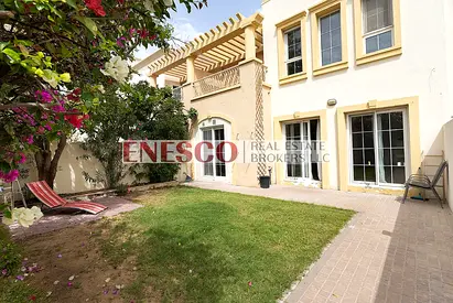 SINGLE ROW | PARTIALLY UPGRADED | 3BED+STUDY ROOM