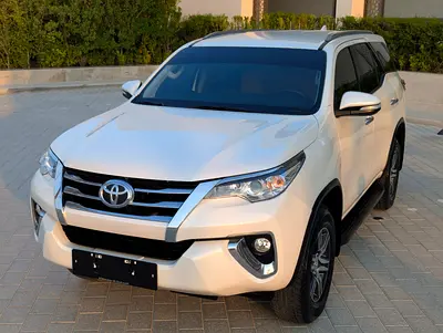 2017 Toyota FORTUNER — фото 2