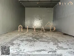 For annual rent: commercial space in Al Jurf 3 Ajman, near Chinese Market, easy access to Dubai, Sha