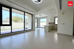 Open Layout | Single Row | Well Maintained