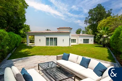 Fully Upgraded Bungalow | Cul De Sac | Huge Plot