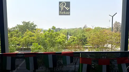 إيجار شهري – مفروش بالكامل – إطلالة أمامية