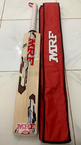 MRF Hunters Cricket Bat players edition
