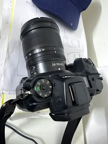 Nikon DSLR with 24-70mm F/4 Lens — Used, Good Condition