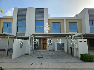 Spacious Townhouses | Premier Community | Family Friendly