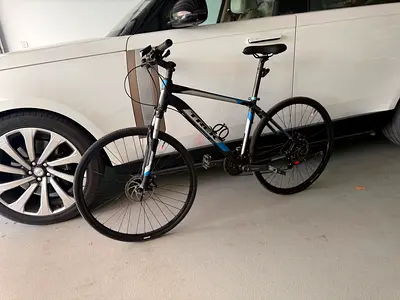 Trek Hybrid bike Size Medium