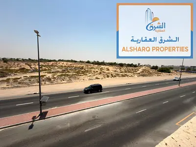 فرصة مميزة لاستئجار شقة واسعة ومريحة في موقع حيوي بسعر مناسب، مع بلكونتين وإطلالة مفتوحة وصيانة كاملة _ سكن عائلات