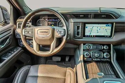 صورة 10 لـ 2021 GMC YUKON