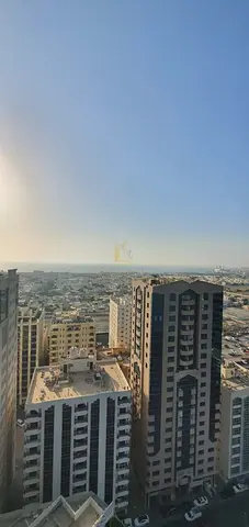 🏡✨ للبيع شقة فاخرة 3 غرف وصالة في البرج الأزرق – الشارقة