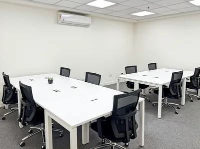 مساحة مكتبية خاصة مخدومة بالكامل للإيجار لك ولفريقك في Sharjah, Sahara Healthcare City Dubai