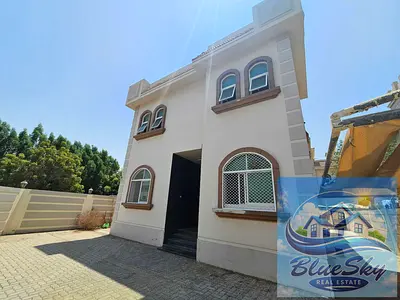 Luxury villa 5BR with wardrobe 3master bedroom close to Park