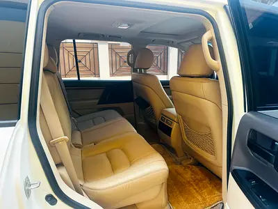 صورة 12 لـ 2014 Toyota LAND CRUISER