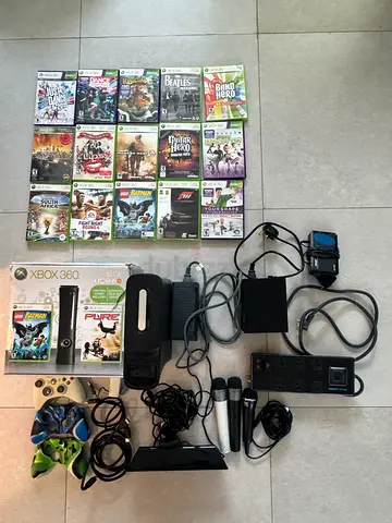 Xbox 360 Elite 120GB Ultimate Bundle with kinect