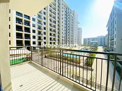 1BR Corner Unit | Pool View| Mid Floor| Big Layout