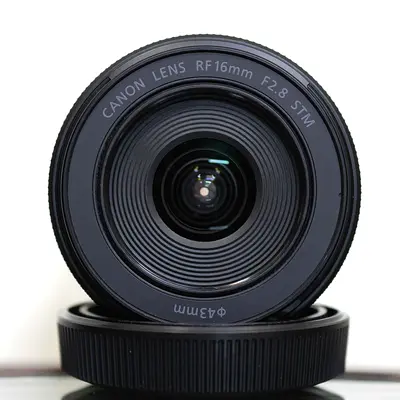 Canon RF 16mm f2.8 Prime Lens